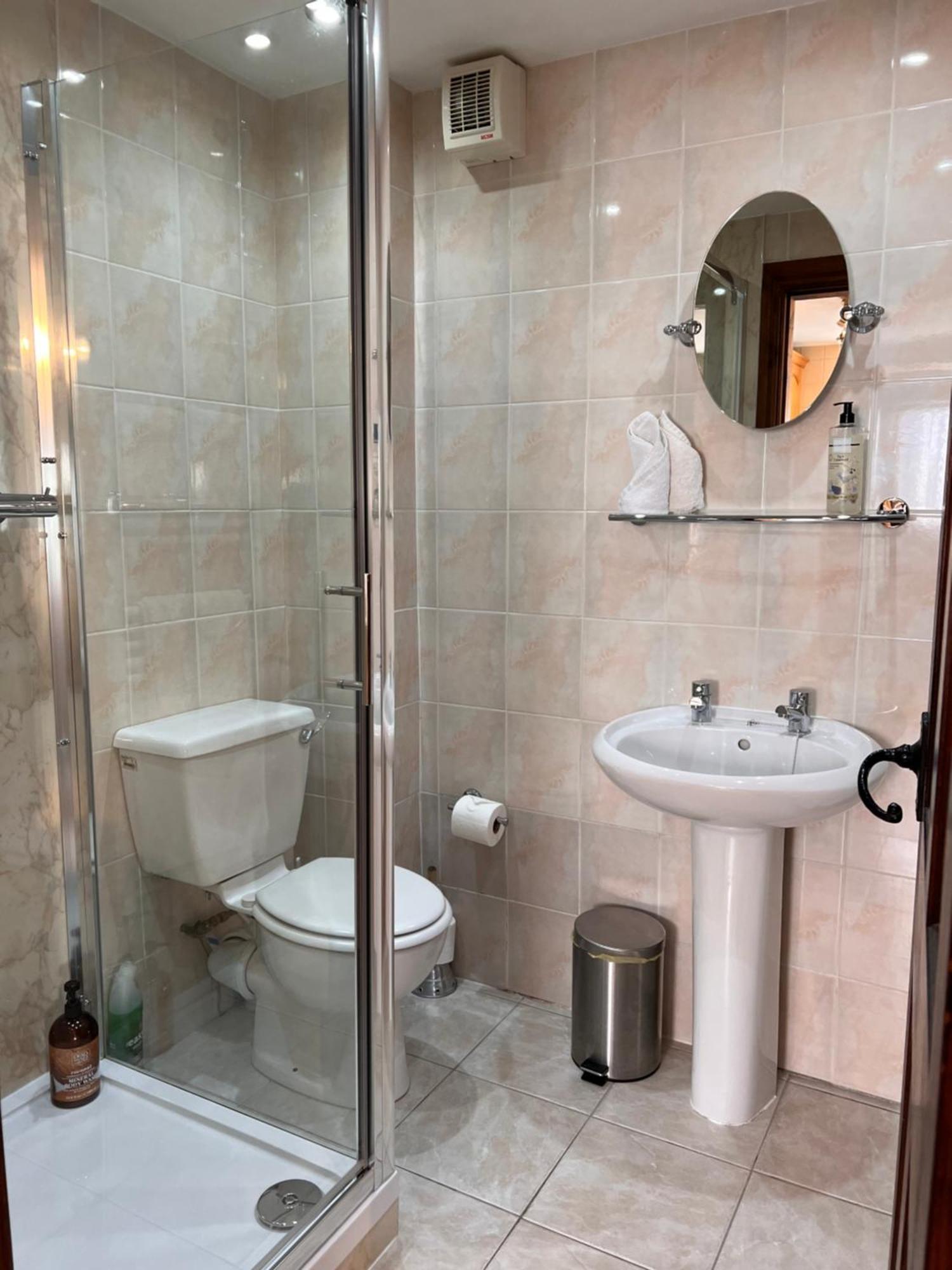 קאסלטון Riding House Farm Cottages מראה חיצוני תמונה